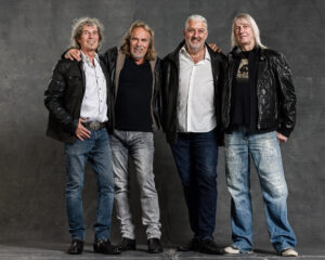 Members, Musiker, KH Project, Rock & Blues, Küre Hauser, Schlagzeuger, Schlagzeug, Rock und Blues, heimische Musikszene, Band, Bern, Bühne, handgemachte Musik, Berner Rockmusik, Lindbergh, Ocean, No Problem, Roots 66 feat. Polo Hofer, Konzert, Jack Minnig, Gitarre, HUBER MINNIG, BMG Ariola, Country, R&R Oldies, Kuno Lauener, Büne Huber, Endo Anaconda, Schmidi Schmidhauser, René Eberhard, Bass, Grooves, E-Bass, Rolf LL Lüthi, Matthias Heimlicher, Vlada, Philipp Fankhauser, Rockustics, Tutti Matti, Magna Carta, Andy Maurer, Hanery Amman. Professor Miquel Rubio, Konservatorium Bern, AM Gitarren & Bass Schule, Tres Pesetas, Acoustic Latin Gitarren Trio, Van Dox, Rock Cover Band Copperhead, Folk Rock Miraval Bamboo Faya, Reggea um Peppe Claudio (the Wailers) Bonnie & the Groove Cats, Plüsch, Andreas Vollenweider, Mich Gerber, Bellamy Brothers, Kenny Moore (Tina Turner), Sandee, Andy Pupato, Junior Marvin, Bob Marley, Referenze, Kontakt, Galerie, Audio & Video, Events, Video/Audio, Logos & Bandfotos, Stageplan