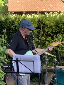 Sylvester, Lorenzini, Lorenzini Bern, Bindella, Quick, Quick Bar, Hecht, Video, Audio, Kandersteg, Schweizerhof, Schweizerhof Kandersteg, Hasim's, Members, Musiker, KH Project, Rock & Blues, Küre Hauser, Schlagzeuger, Schlagzeug, Rock und Blues, heimische Musikszene, Band, Bern, Bühne, handgemachte Musik, Berner Rockmusik, Lindbergh, Ocean, No Problem, Roots 66 feat. Polo Hofer, Konzert, Jack Minnig, Gitarre, HUBER MINNIG, BMG Ariola, Country, R&R Oldies, Kuno Lauener, Büne Huber, Endo Anaconda, Schmidi Schmidhauser, René Eberhard, Bass, Grooves, E-Bass, Rolf LL Lüthi, Matthias Heimlicher, Vlada, Philipp Fankhauser, Rockustics, Tutti Matti, Magna Carta, Andy Maurer, Hanery Amman. Professor Miquel Rubio, Konservatorium Bern, AM Gitarren & Bass Schule, Tres Pesetas, Acoustic Latin Gitarren Trio, Van Dox, Rock Cover Band Copperhead, Folk Rock Miraval Bamboo Faya, Reggea um Peppe Claudio (the Wailers) Bonnie & the Groove Cats, Plüsch, Andreas Vollenweider, Mich Gerber, Bellamy Brothers, Kenny Moore (Tina Turner), Sandee, Andy Pupato, Junior Marvin, Bob Marley, Referenze, Kontakt, Galerie, Audio & Video, Events, Video/Audio, Logos & Bandfotos, Stageplan, Can’t Go Home No More – Walter Liniger, Hundred Miles, Endless Me, Lost You In The Canyon – M. Cohn, Cant Find My Way Home – S. Winwood, Lay Down Sally – E. Clapton, Setting Me Up – M. Knopfler, This In Your World – C. Russel