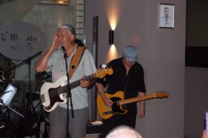 Hasim's Zyt Bar, Hasim, Hasim's, Members, Musiker, KH Project, Rock & Blues, Küre Hauser, Schlagzeuger, Schlagzeug, Rock und Blues, heimische Musikszene, Band, Bern, Bühne, handgemachte Musik, Berner Rockmusik, Lindbergh, Ocean, No Problem, Roots 66 feat. Polo Hofer, Konzert, Jack Minnig, Gitarre, HUBER MINNIG, BMG Ariola, Country, R&R Oldies, Kuno Lauener, Büne Huber, Endo Anaconda, Schmidi Schmidhauser, René Eberhard, Bass, Grooves, E-Bass, Rolf LL Lüthi, Matthias Heimlicher, Vlada, Philipp Fankhauser, Rockustics, Tutti Matti, Magna Carta, Andy Maurer, Hanery Amman. Professor Miquel Rubio, Konservatorium Bern, AM Gitarren & Bass Schule, Tres Pesetas, Acoustic Latin Gitarren Trio, Van Dox, Rock Cover Band Copperhead, Folk Rock Miraval Bamboo Faya, Reggea um Peppe Claudio (the Wailers) Bonnie & the Groove Cats, Plüsch, Andreas Vollenweider, Mich Gerber, Bellamy Brothers, Kenny Moore (Tina Turner), Sandee, Andy Pupato, Junior Marvin, Bob Marley, Referenze, Kontakt, Galerie, Audio & Video, Events, Video/Audio, Logos & Bandfotos, Stageplan