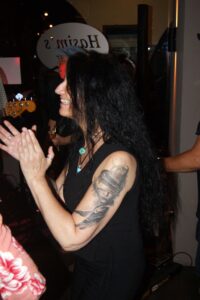 Hasim's Zyt Bar, Hasim, Hasim's, Members, Musiker, KH Project, Rock & Blues, Küre Hauser, Schlagzeuger, Schlagzeug, Rock und Blues, heimische Musikszene, Band, Bern, Bühne, handgemachte Musik, Berner Rockmusik, Lindbergh, Ocean, No Problem, Roots 66 feat. Polo Hofer, Konzert, Jack Minnig, Gitarre, HUBER MINNIG, BMG Ariola, Country, R&R Oldies, Kuno Lauener, Büne Huber, Endo Anaconda, Schmidi Schmidhauser, René Eberhard, Bass, Grooves, E-Bass, Rolf LL Lüthi, Matthias Heimlicher, Vlada, Philipp Fankhauser, Rockustics, Tutti Matti, Magna Carta, Andy Maurer, Hanery Amman. Professor Miquel Rubio, Konservatorium Bern, AM Gitarren & Bass Schule, Tres Pesetas, Acoustic Latin Gitarren Trio, Van Dox, Rock Cover Band Copperhead, Folk Rock Miraval Bamboo Faya, Reggea um Peppe Claudio (the Wailers) Bonnie & the Groove Cats, Plüsch, Andreas Vollenweider, Mich Gerber, Bellamy Brothers, Kenny Moore (Tina Turner), Sandee, Andy Pupato, Junior Marvin, Bob Marley, Referenze, Kontakt, Galerie, Audio & Video, Events, Video/Audio, Logos & Bandfotos, Stageplan