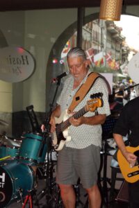 Hasim's Zyt Bar, Hasim, Hasim's, Members, Musiker, KH Project, Rock & Blues, Küre Hauser, Schlagzeuger, Schlagzeug, Rock und Blues, heimische Musikszene, Band, Bern, Bühne, handgemachte Musik, Berner Rockmusik, Lindbergh, Ocean, No Problem, Roots 66 feat. Polo Hofer, Konzert, Jack Minnig, Gitarre, HUBER MINNIG, BMG Ariola, Country, R&R Oldies, Kuno Lauener, Büne Huber, Endo Anaconda, Schmidi Schmidhauser, René Eberhard, Bass, Grooves, E-Bass, Rolf LL Lüthi, Matthias Heimlicher, Vlada, Philipp Fankhauser, Rockustics, Tutti Matti, Magna Carta, Andy Maurer, Hanery Amman. Professor Miquel Rubio, Konservatorium Bern, AM Gitarren & Bass Schule, Tres Pesetas, Acoustic Latin Gitarren Trio, Van Dox, Rock Cover Band Copperhead, Folk Rock Miraval Bamboo Faya, Reggea um Peppe Claudio (the Wailers) Bonnie & the Groove Cats, Plüsch, Andreas Vollenweider, Mich Gerber, Bellamy Brothers, Kenny Moore (Tina Turner), Sandee, Andy Pupato, Junior Marvin, Bob Marley, Referenze, Kontakt, Galerie, Audio & Video, Events, Video/Audio, Logos & Bandfotos, Stageplan