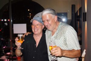 Hasim's Zyt Bar, Hasim, Hasim's, Members, Musiker, KH Project, Rock & Blues, Küre Hauser, Schlagzeuger, Schlagzeug, Rock und Blues, heimische Musikszene, Band, Bern, Bühne, handgemachte Musik, Berner Rockmusik, Lindbergh, Ocean, No Problem, Roots 66 feat. Polo Hofer, Konzert, Jack Minnig, Gitarre, HUBER MINNIG, BMG Ariola, Country, R&R Oldies, Kuno Lauener, Büne Huber, Endo Anaconda, Schmidi Schmidhauser, René Eberhard, Bass, Grooves, E-Bass, Rolf LL Lüthi, Matthias Heimlicher, Vlada, Philipp Fankhauser, Rockustics, Tutti Matti, Magna Carta, Andy Maurer, Hanery Amman. Professor Miquel Rubio, Konservatorium Bern, AM Gitarren & Bass Schule, Tres Pesetas, Acoustic Latin Gitarren Trio, Van Dox, Rock Cover Band Copperhead, Folk Rock Miraval Bamboo Faya, Reggea um Peppe Claudio (the Wailers) Bonnie & the Groove Cats, Plüsch, Andreas Vollenweider, Mich Gerber, Bellamy Brothers, Kenny Moore (Tina Turner), Sandee, Andy Pupato, Junior Marvin, Bob Marley, Referenze, Kontakt, Galerie, Audio & Video, Events, Video/Audio, Logos & Bandfotos, Stageplan