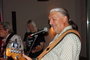 Hasim's, Members, Musiker, KH Project, Rock & Blues, Küre Hauser, Schlagzeuger, Schlagzeug, Rock und Blues, heimische Musikszene, Band, Bern, Bühne, handgemachte Musik, Berner Rockmusik, Lindbergh, Ocean, No Problem, Roots 66 feat. Polo Hofer, Konzert, Jack Minnig, Gitarre, HUBER MINNIG, BMG Ariola, Country, R&R Oldies, Kuno Lauener, Büne Huber, Endo Anaconda, Schmidi Schmidhauser, René Eberhard, Bass, Grooves, E-Bass, Rolf LL Lüthi, Matthias Heimlicher, Vlada, Philipp Fankhauser, Rockustics, Tutti Matti, Magna Carta, Andy Maurer, Hanery Amman. Professor Miquel Rubio, Konservatorium Bern, AM Gitarren & Bass Schule, Tres Pesetas, Acoustic Latin Gitarren Trio, Van Dox, Rock Cover Band Copperhead, Folk Rock Miraval Bamboo Faya, Reggea um Peppe Claudio (the Wailers) Bonnie & the Groove Cats, Plüsch, Andreas Vollenweider, Mich Gerber, Bellamy Brothers, Kenny Moore (Tina Turner), Sandee, Andy Pupato, Junior Marvin, Bob Marley, Referenze, Kontakt, Galerie, Audio & Video, Events, Video/Audio, Logos & Bandfotos, Stageplan